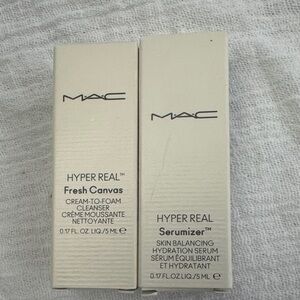 MAC Cosmetics Hyper Real Fresh Canvas Cleanser and Serumizer Set
